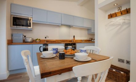 2 Bed in Shaldon 5