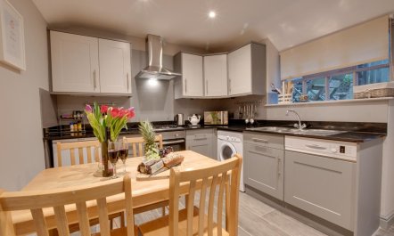 3 Bed in Whitby 4