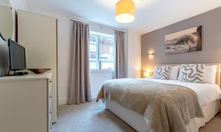 2 Bed in Whitby 1