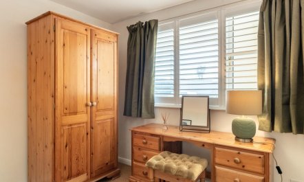 1 Bed in Clifton Court 6