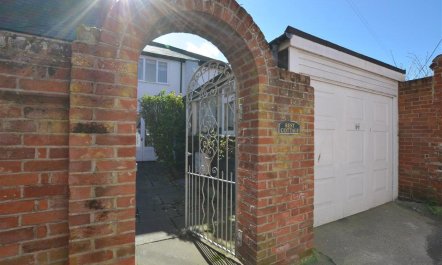 1 Bed in Southwold 7