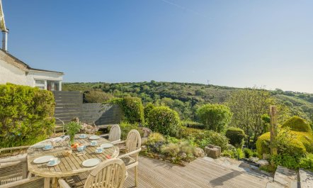 4 Bed in Tintagel