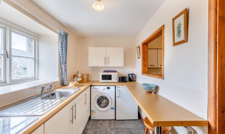 3 Bed in Bala 9