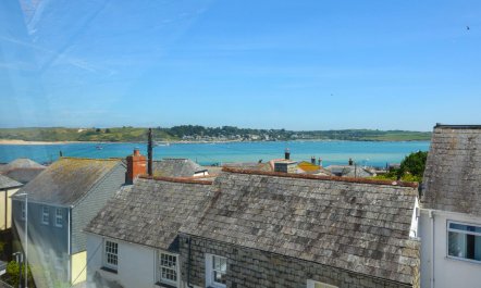 4 Bed in Padstow 2