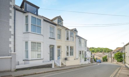 4 Bed in Padstow 0