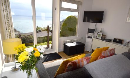 1 Bed in Nr Dartmouth 1