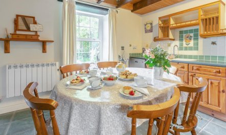2 Bed in Redruth 3