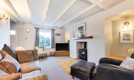 3 Bed in Robin Hoods Bay 6