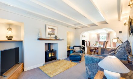 3 Bed in Robin Hoods Bay 3