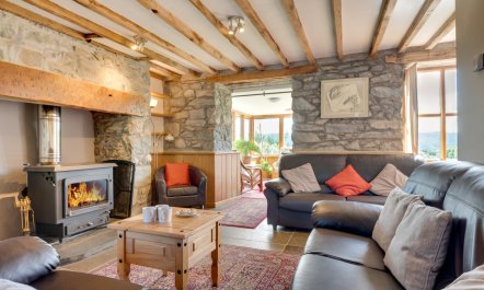 3 Bed in Dolgellau 1