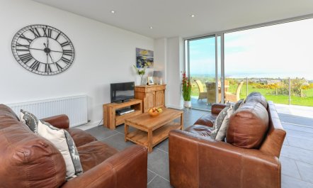 5 Bed in Pwllheli 8