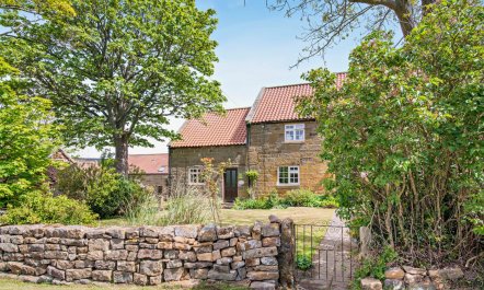2 Bed in Whitby