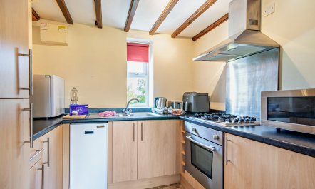 2 Bed in Whitby 6