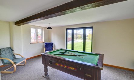 2 Bed in Llandinam 8