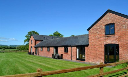 2 Bed in Llandinam 9