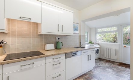 4 Bed in Worth Matravers 3