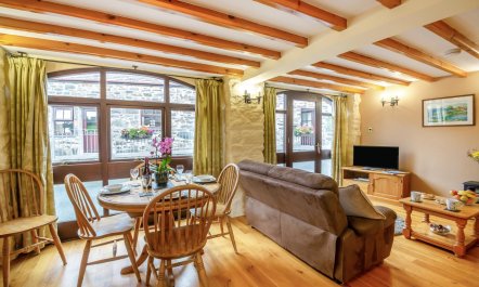 2 Bed in Llanrwst 1