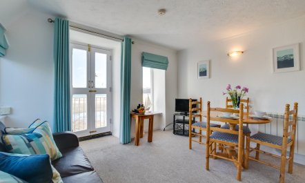 1 Bed in St. Ives 7