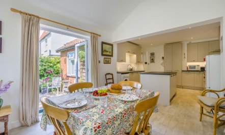2 Bed in Southwold