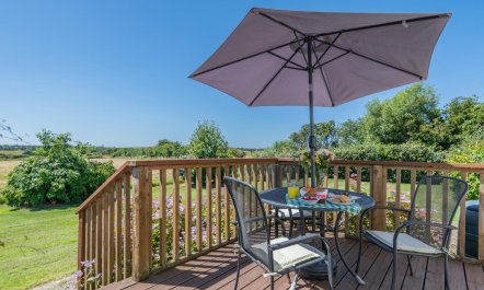 2 Bed in Haverfordwest 1