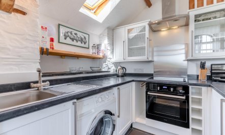 2 Bed in Haverfordwest 6