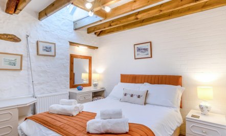 2 Bed in Haverfordwest 9