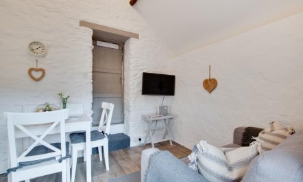 1 Bed in Combe Martin 1