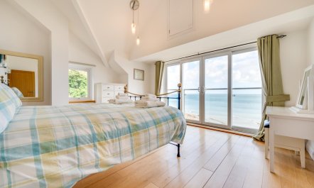 4 Bed in Nr Saundersfoot 3