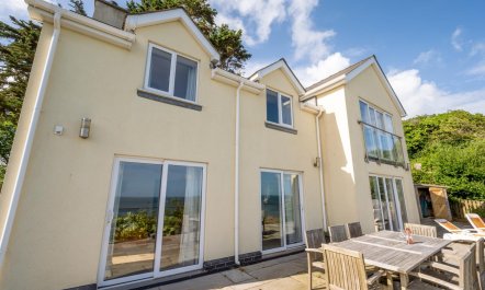 4 Bed in Nr Saundersfoot 6