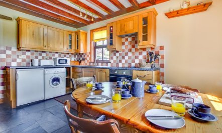 3 Bed in Caernarfon 4