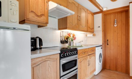 2 Bed in Nr Hailsham 3