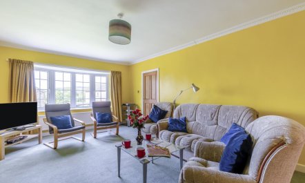 4 Bed in Ilkley 1
