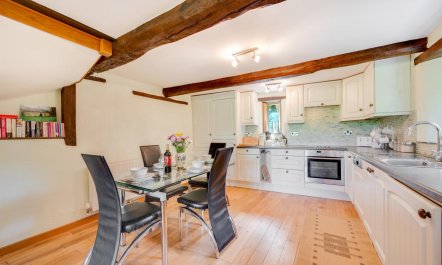 2 Bed in Meshaw 5