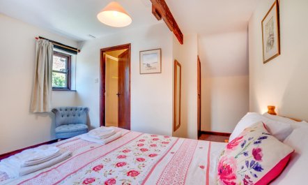 4 Bed in Westward Ho! 8