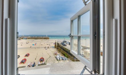 2 Bed in St Ives 4