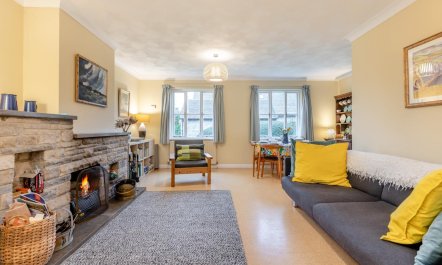 3 Bed in Worth Matravers 1