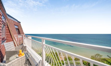 3 Bed in Swanage 1
