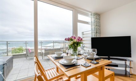 2 Bed in Newquay 7