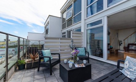 2 Bed in Newquay 1