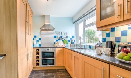 2 Bed in Newquay 3