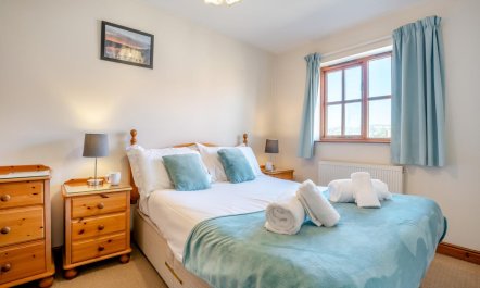 2 Bed in Whitby 5