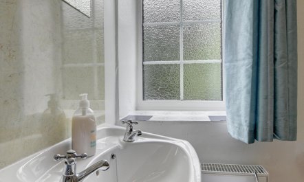 2 Bed in Westward Ho! 8