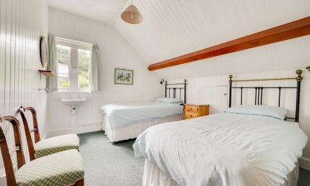 3 Bed in Herne Bay 8