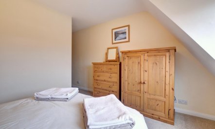 3 Bed in Whitby 2