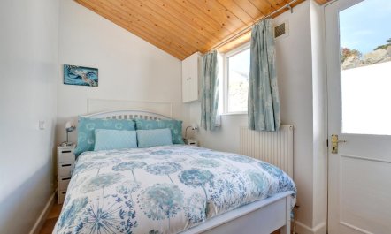 2 Bed in Saundersfoot 1