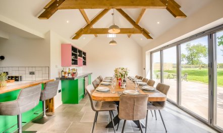 7 Bed in Welshpool 5