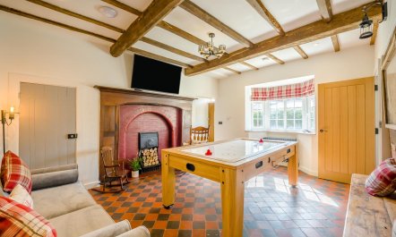 7 Bed in Welshpool 9