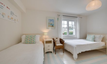 2 Bed in Broadstairs 8