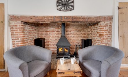 4 Bed in Saxmundham 1