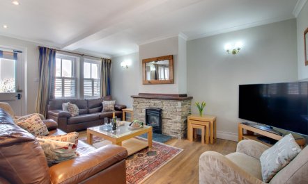 4 Bed in Padstow 1